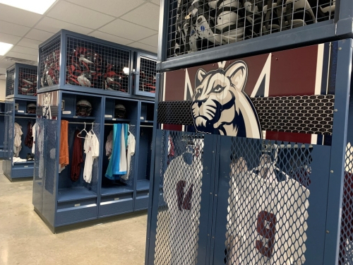 Maus Locker Room Wraps