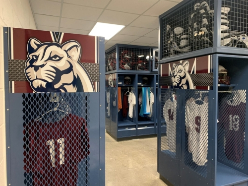 Maus Locker Room Wraps